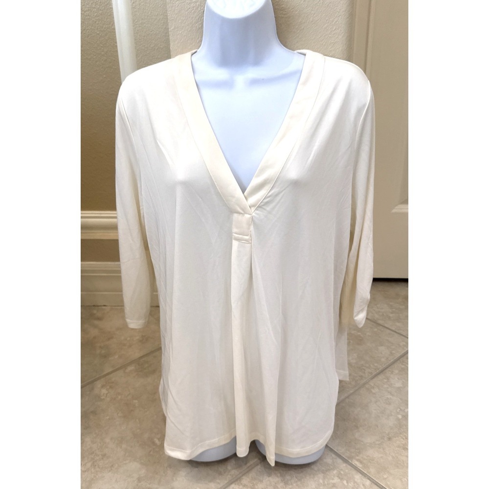 LUSH WHITE CREAM SEMI SHEER V-NECK 3/4 ROLL-TAB SLEEVE BLOUSE‎ SZ M BASIC CARRER